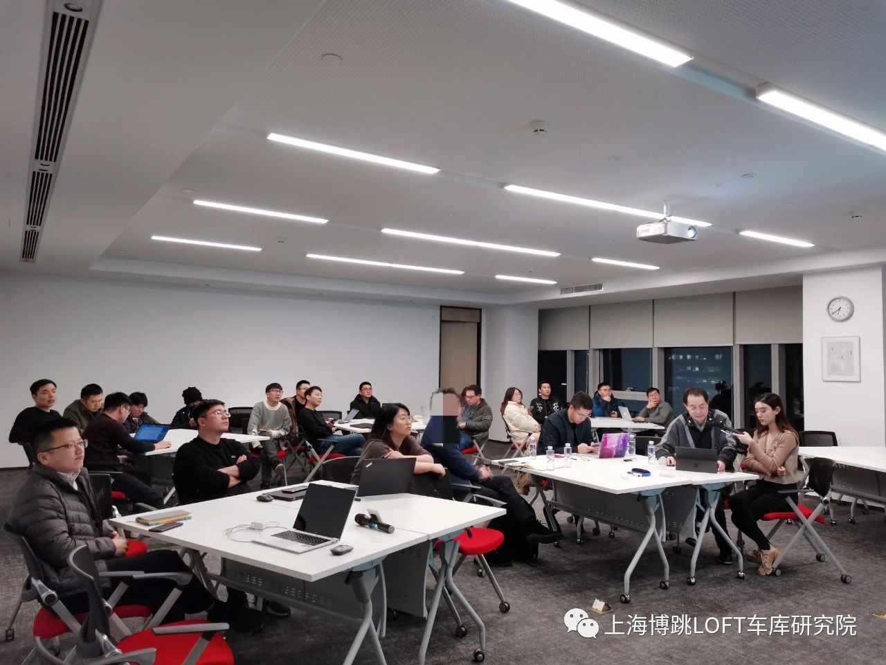 泰安杭州LOFT车库专题会